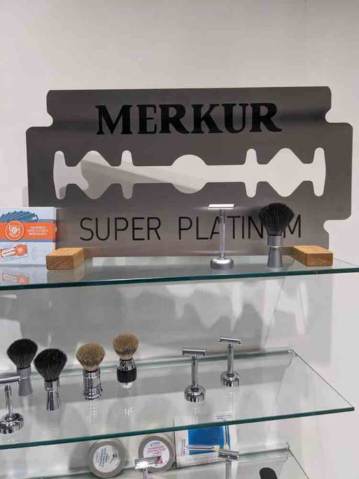 Lame de rasoir de marque Merkur pour comptoir décoratif (PRÉCOMMANDE)